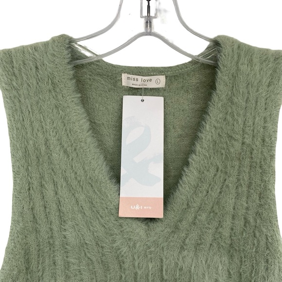 Miss Love In A Wonderland Fuzzy Soft Sweater Vest in Sage New Size Large - Picture 2 of 6
